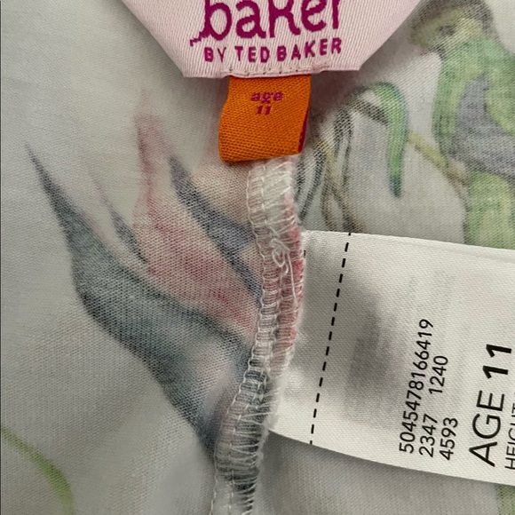 Ted Baker kids. 2 piece set. Perfect for spring summer. Age 11 - Picture 7 of 14